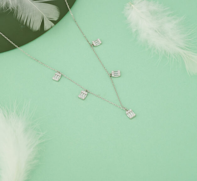 925 Sterling Silver Necklace – Elegant Dangling Charm Design with Zircon Accents